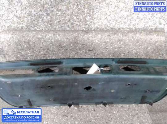 Планка подсветки номера на Mercedes-Benz C (W203)