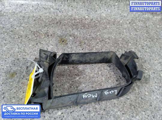 Решетка (заглушка) бампера на Renault Laguna I