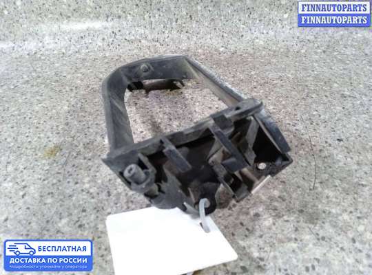 Решетка (заглушка) бампера на Renault Laguna I