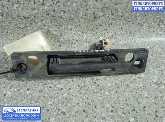 Ручка крышки багажника (задней двери) на Kia Carnival I (UP, GQ)