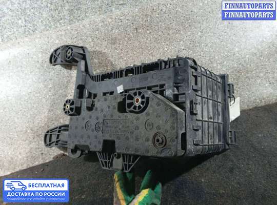 Кронштейн (площадка) аккумулятора (АКБ) на Skoda Superb II (3T)
