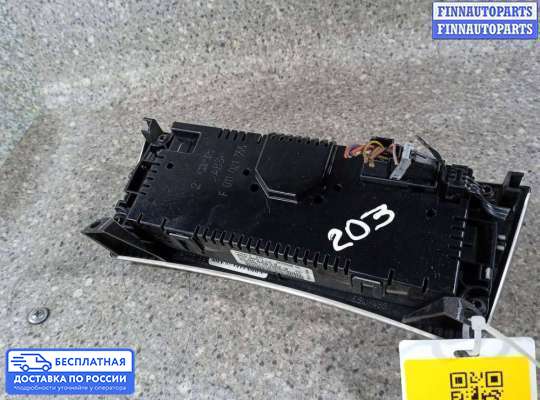 Блок управления печкой на Mercedes-Benz C (W203)