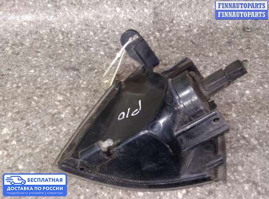 Поворотник передний на Nissan Primera (P10)