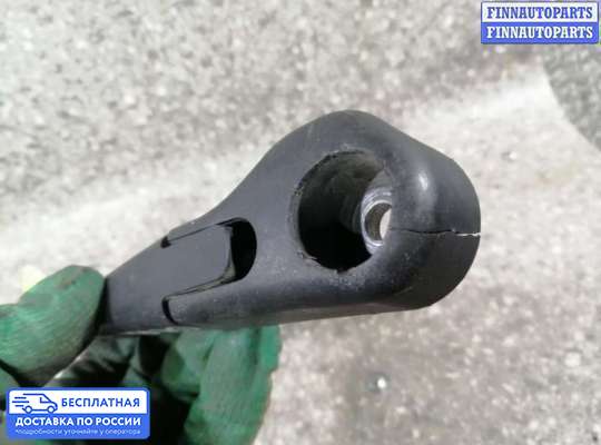 Поводок дворника на Citroen C4 Picasso