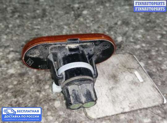 Повторитель поворота в крыло на Renault Megane I