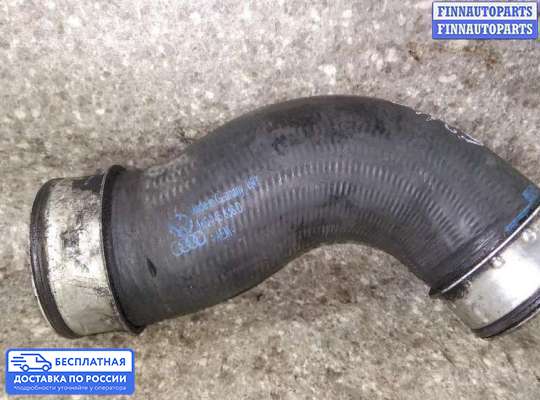 Патрубок (трубка, шланг) на Volkswagen Touran I (1T)
