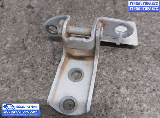 Петля двери на Toyota Yaris P13