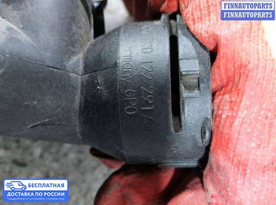 Фланец (тройник) системы охлаждения на Volkswagen Touran I (1T)