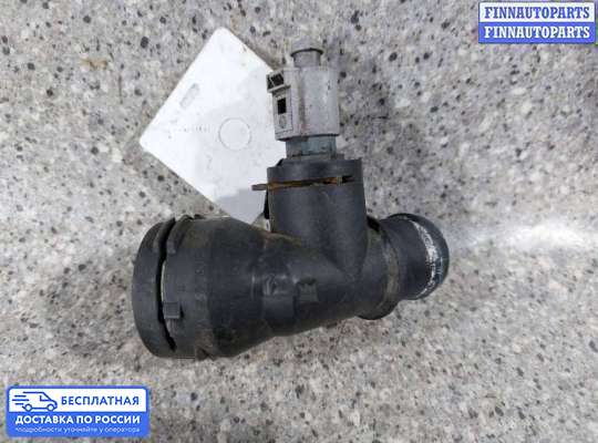 Фланец (тройник) системы охлаждения на Volkswagen Touran I (1T)