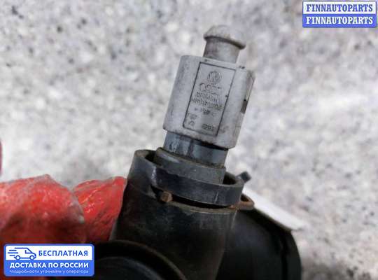 Фланец (тройник) системы охлаждения на Volkswagen Touran I (1T)