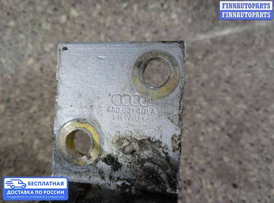 Петля двери на Audi A6 (C4)