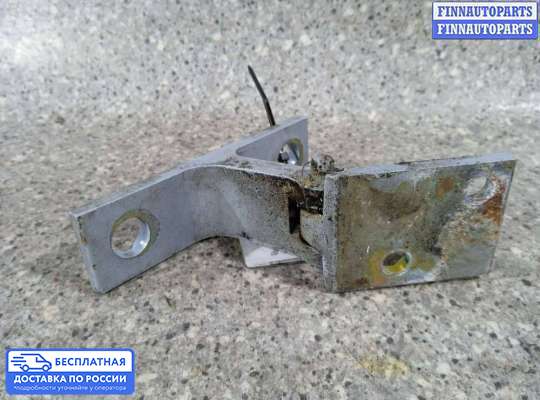 Петля двери на Audi A6 (C4)