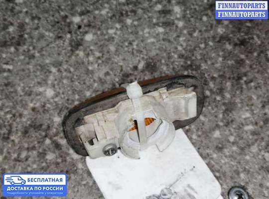 Повторитель поворота в крыло на Nissan Almera I N15