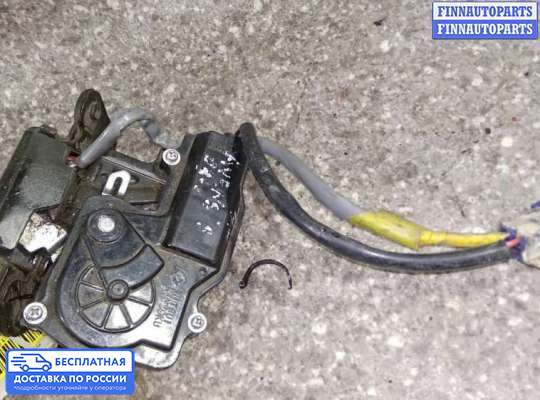 Замок багажника на Toyota Avensis II (T250)