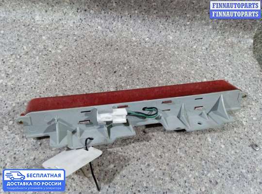 Фонарь (стоп-сигнал) центральный на Hyundai Trajet