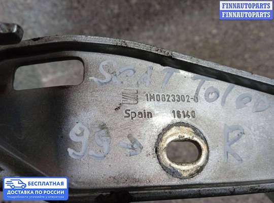 Петля капота на SEAT Leon I (1M)