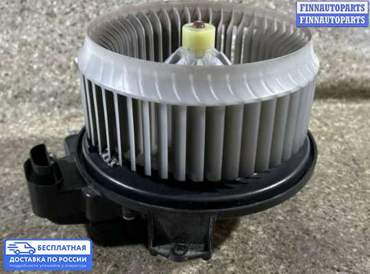 Мотор отопителя на Toyota Verso AR20