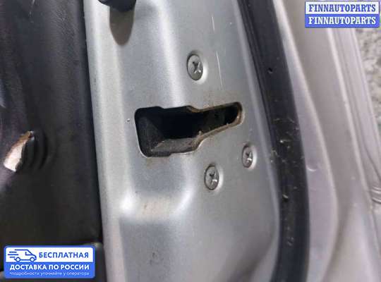 Замок боковой двери на Nissan Maxima QX III (A33)