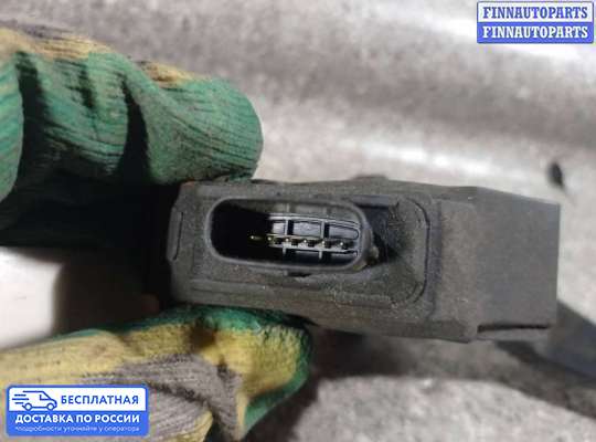 Педальный узел (педаль) на Toyota Yaris P9
