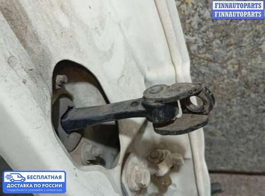 Ограничитель двери на Ford Focus I