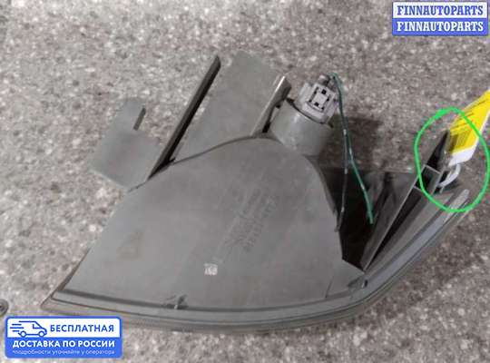 Поворотник передний на Nissan X-Trail I (T30)