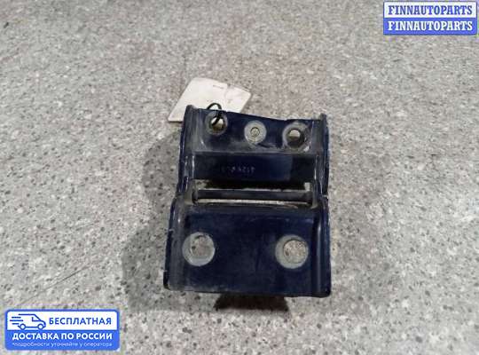 Петля крышки багажника на Chrysler Voyager IV (RG)
