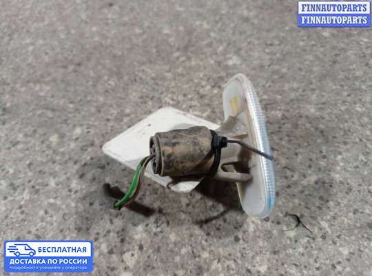 Повторитель поворота в крыло на Audi A6 (C5)