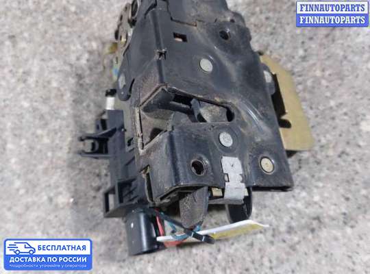 Замок боковой двери на Audi A6 (C5)