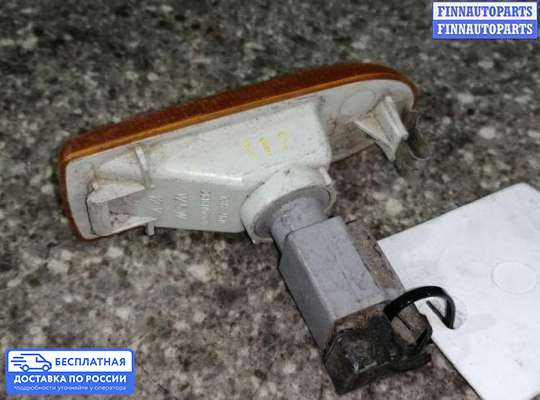 Повторитель поворота в крыло на Nissan Primera (P10)