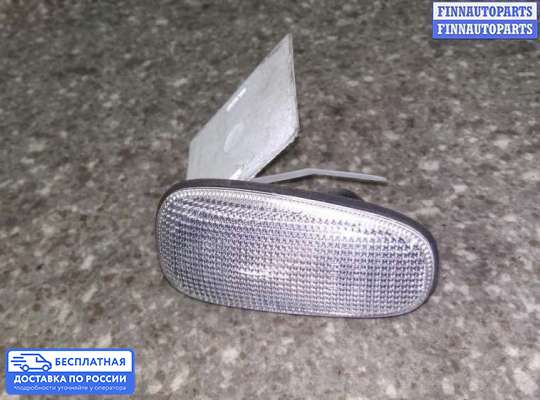 Повторитель поворота в крыло на Opel Zafira A