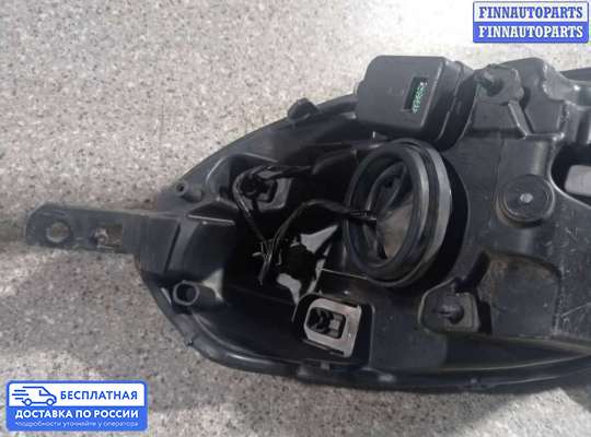Фара передняя на Nissan Micra (K12)