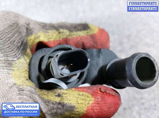 Фланец (тройник) системы охлаждения на SEAT Ibiza IV (6J5)