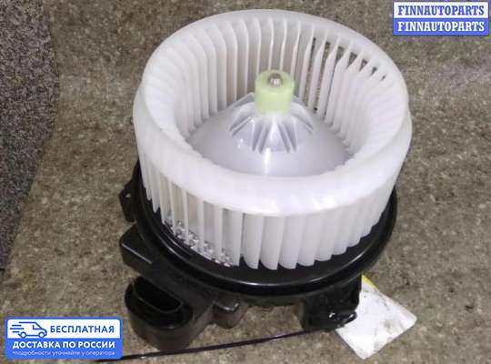 Мотор отопителя на Toyota RAV4 IV (CA40)