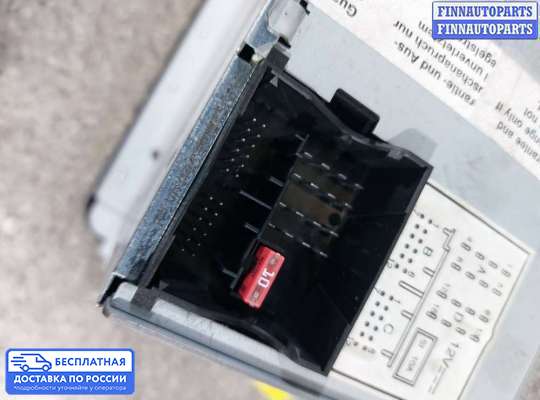 Магнитола на Volkswagen Golf V (1K)