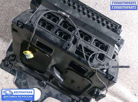 Бардачок (вещевой ящик) на Volkswagen Passat B6 (3C)