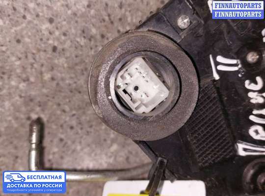 Замок боковой двери на Toyota Prius II