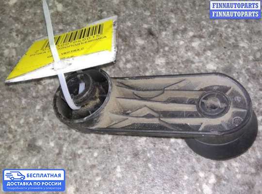 Ручка стеклоподъемника на Opel Astra J