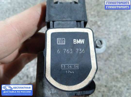 Датчик дорожного просвета на BMW X5 (E70)