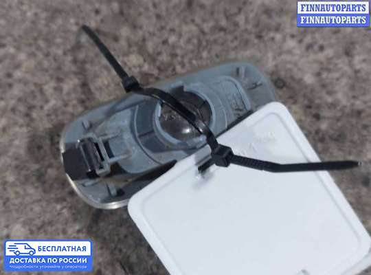 Повторитель поворота в крыло на Audi A6 (C5)