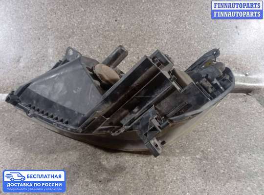 Фара передняя на Opel Zafira B