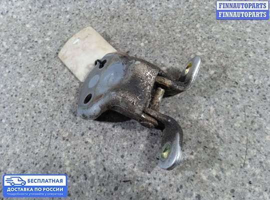Петля двери на Mazda Premacy