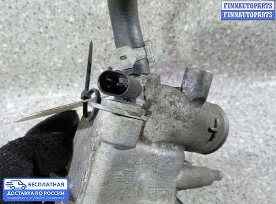 Корпус термостата на Mercedes-Benz C (W203)