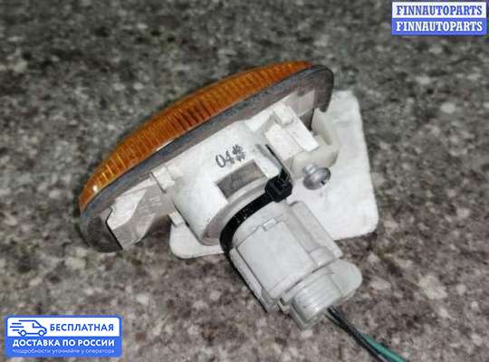 Повторитель поворота в крыло на Nissan Almera I N15
