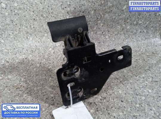 Замок капота на Volkswagen Touareg I (7L)