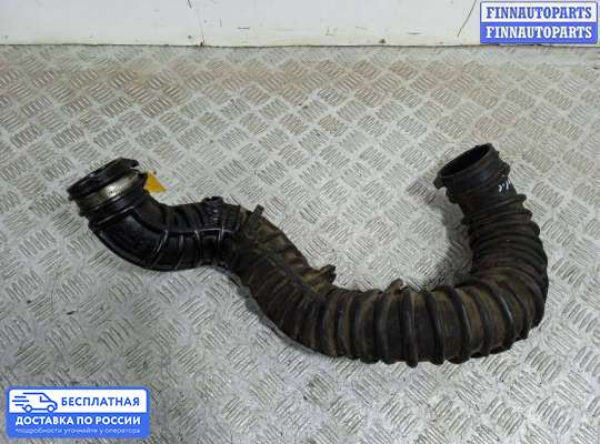 Патрубок (трубка, шланг) на Nissan Primastar