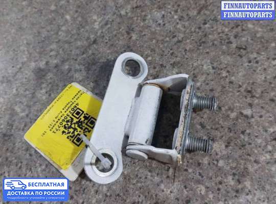 Петля крышки багажника на Toyota Auris II (E180)