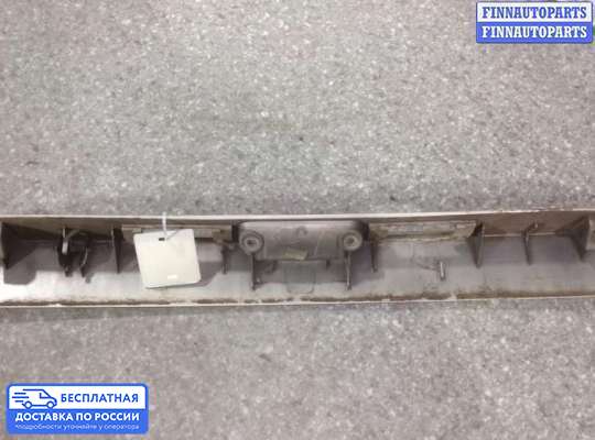 Планка подсветки номера на Dodge Caravan IV (RG, RS)