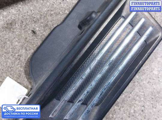 Молдинг на Dodge Nitro