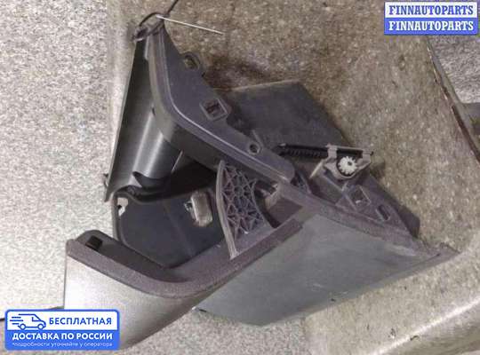 Бардачок (вещевой ящик) на Volkswagen Touran I (1T)