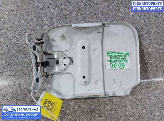 Лючок бензобака на Renault Logan II